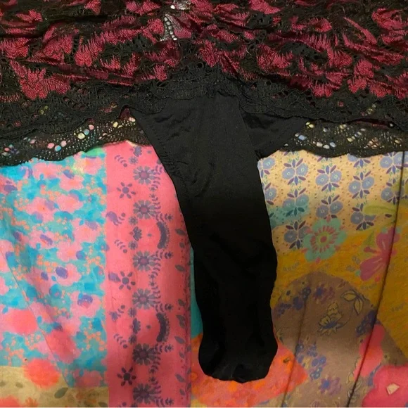 Cacique Black and Red Lace Wide Side Thing 18/20 Panties - Picture 2 of 5